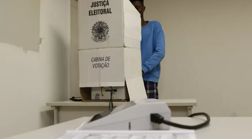 PF abre inquérito para investigar institutos de pesquisa