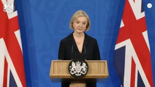 Primeira-ministra do Reino Unido renuncia cargo