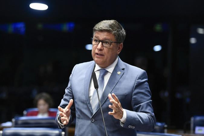 Sociedade tem que discutir limites que quer para o Judiciário, afirma senador Carlos Viana