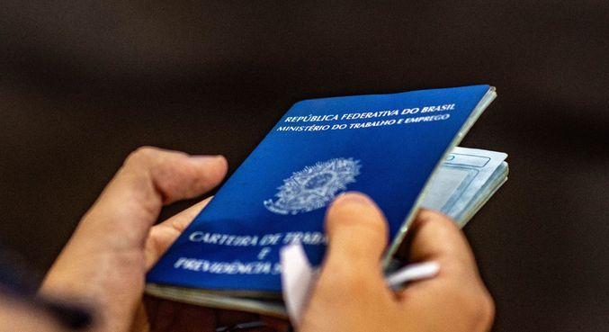 Brasil cria 159.454 novos empregos com carteira assinada em outubro