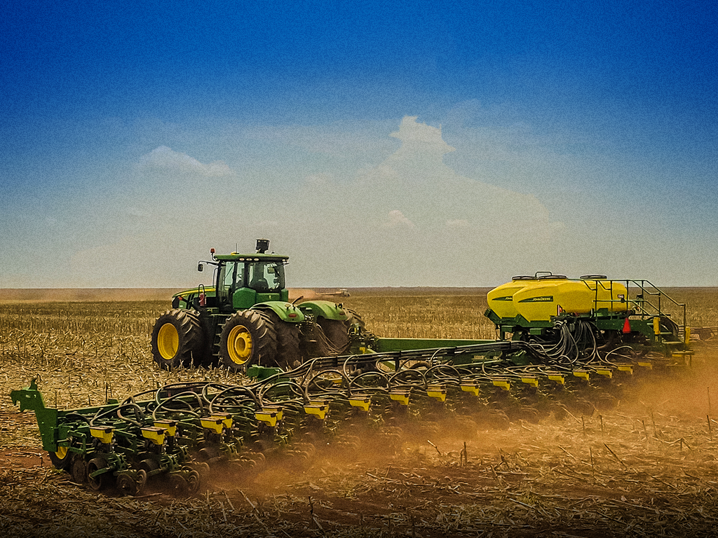 Levantamento da DATAGRO mostra bom ritmo de plantio da safra brasileira de soja e milho na última semana