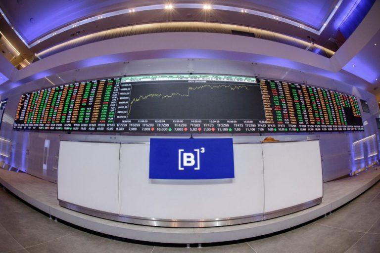 Ibovespa encerra semana em baixa