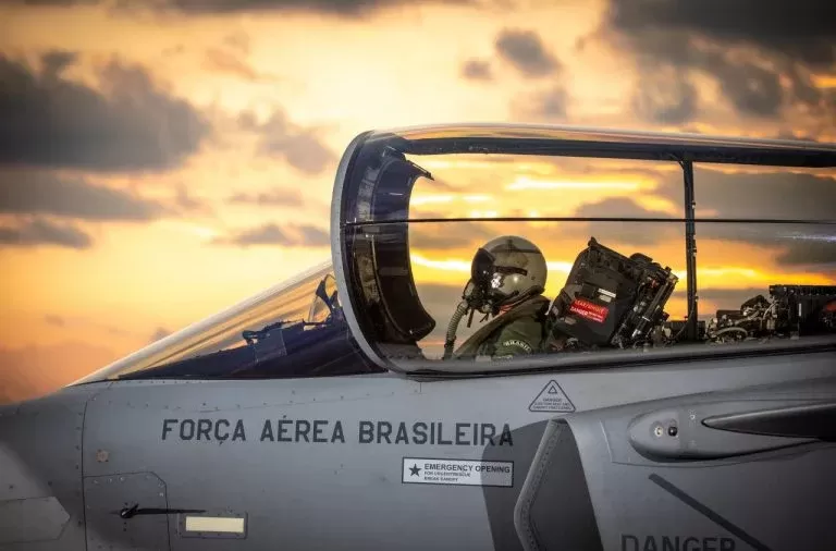 Os novos caças da FAB