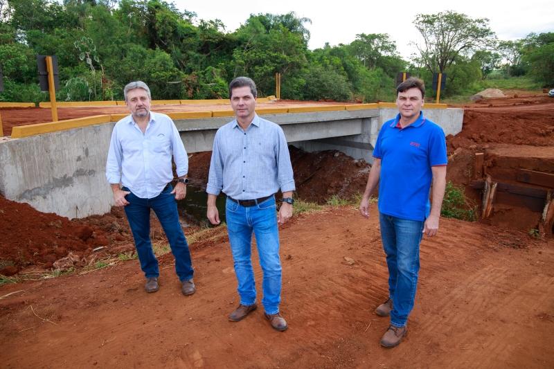 Prefeitura de Maracaju entrega mais uma Ponte de Concreto e beneficia produtores na Região da Fazenda Moeda