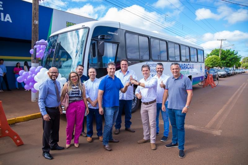 Com Recursos Próprios, Prefeitura de Maracaju entrega Ônibus Zero KM para transporte de pacientes da Saúde