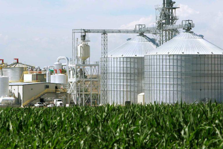 Indústria de etanol de milho do Brasil produz mais anidro após desoneração, aponta Unem.