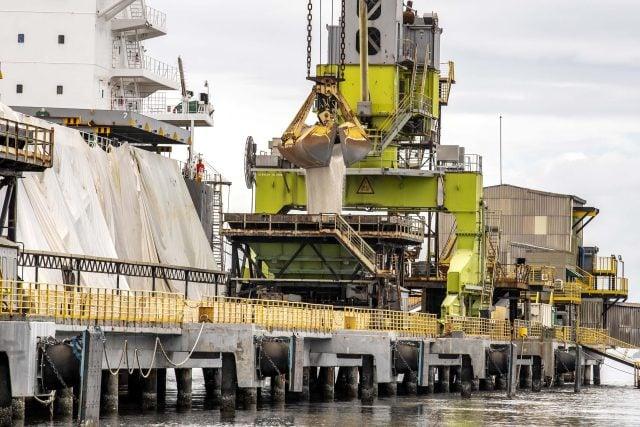 Porto de Paranaguá recebe a maior carga de fertilizante da sua história