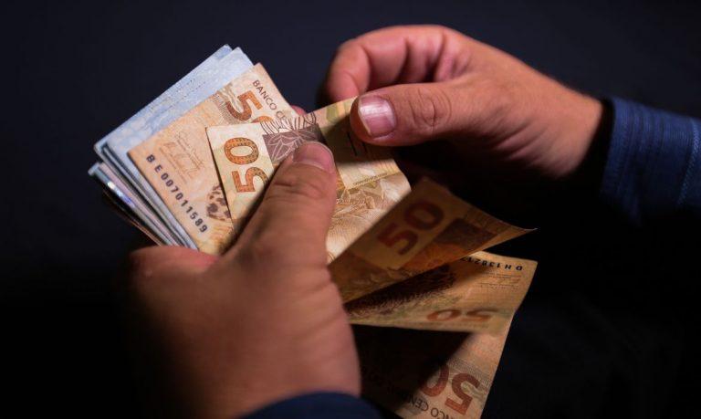 Prévia da inflação, medida pelo IPCA-15, fica em 0,55% em janeiro