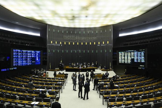 Projetos na Câmara e no Senado tentam reverter 