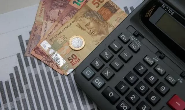 Mercado financeiro volta a elevar projeção da inflação