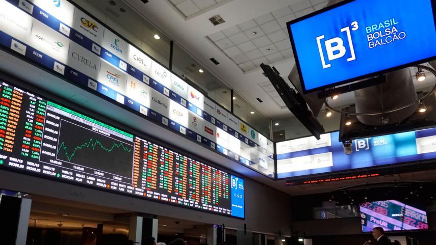 Bolsa termina terceiro dia consecutivo em queda