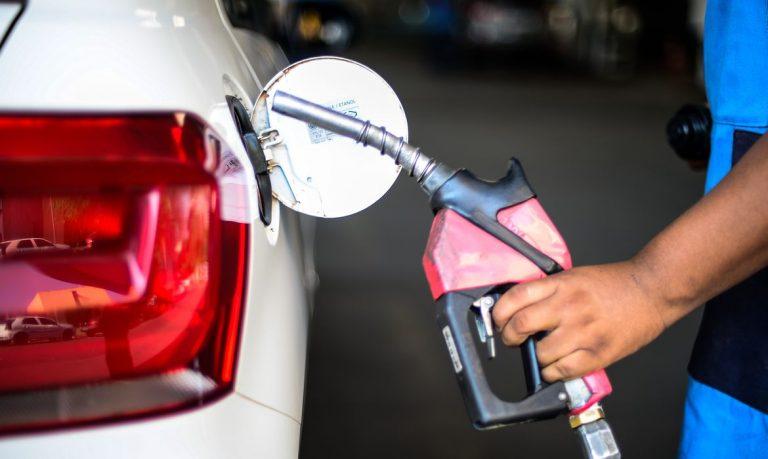 Inflação sobe 0,71% em março, com forte alta no setor de transporte