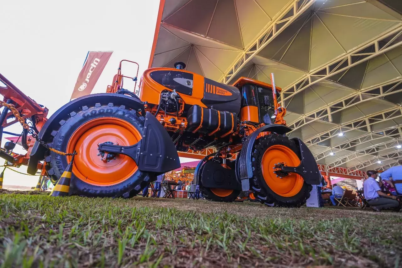 Do agronegócio para a escola