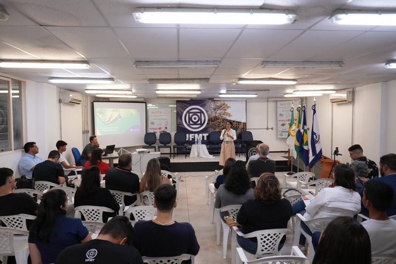 Aprosoja-MT marca presença na 8ª Semana de Ciência e Tecnologia de Alimentos