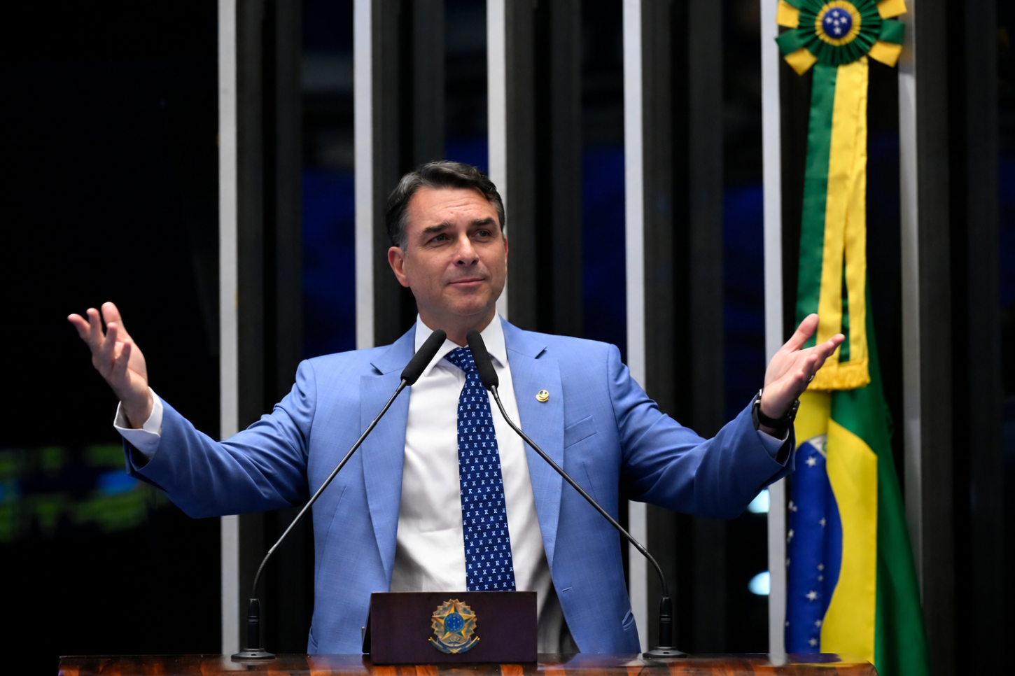 Flávio Bolsonaro acena ao agro com crédito mais barato e influência na escolha do ministro