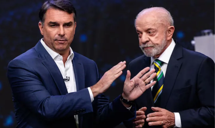 Flávio Bolsonaro aparece à frente de Lula e tem 52% dos votos válidos, aponta Real Time Big Data